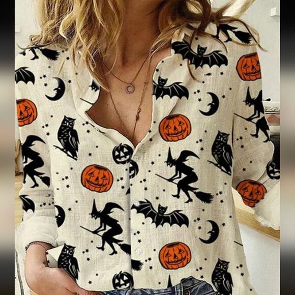 Tops - ❤️3 for $20❤️ Halloween Blouse - witches, moon, bats Spooky Fun